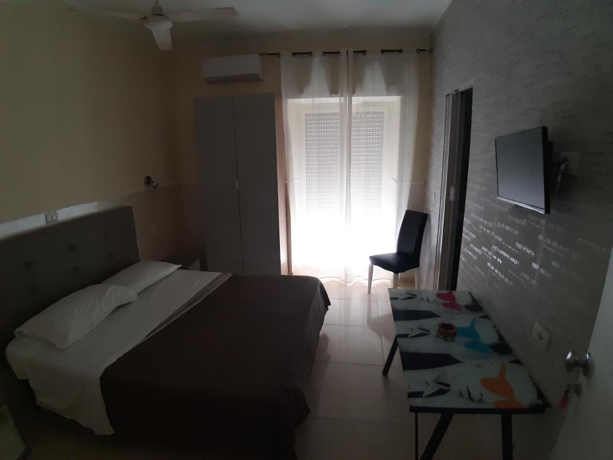 Albergo Viola Napoli Ngoại thất bức ảnh